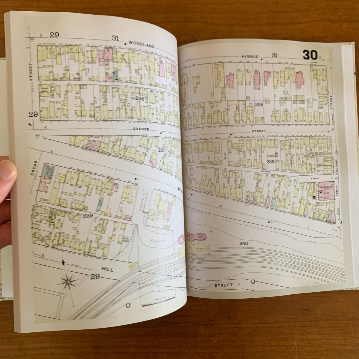 1886 Cleveland, Ohio Sanborn Fire Insurance Maps, Volume 1